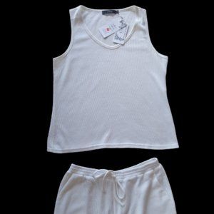 YIBOCK Summer Sleeveless 2-piece Shorts Set Size LARGE NEW with Tags